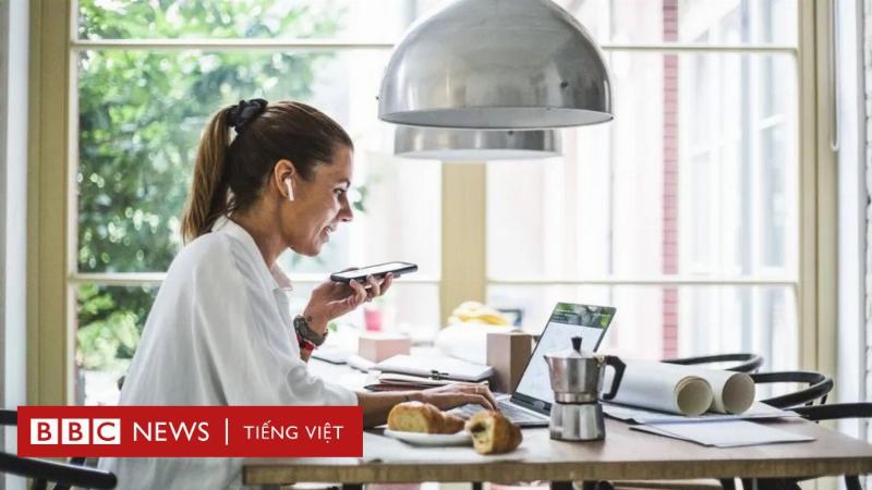 Minh họa ảnh hưởng tiêu cực của khái niệm giờ cao su như lãng phí thời gian, mất cơ hội, gây bực bội