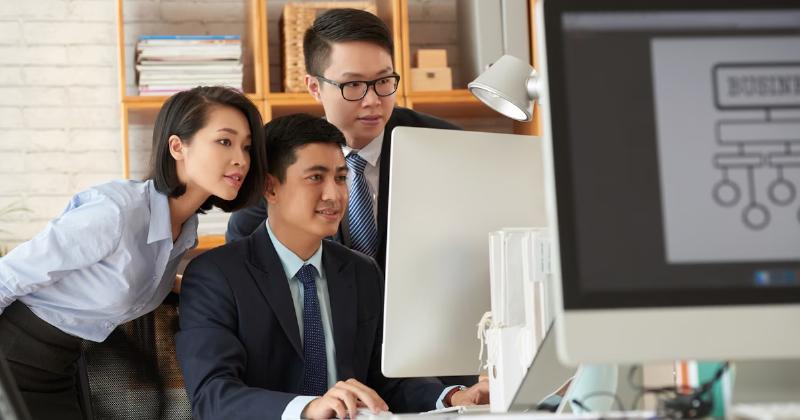 Các loại sóng thách thức trong ngành XNK, minh họa các khía cạnh khác nhau cần đưa ra quyết định