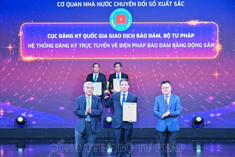 Giao dịch cơ quan nhà nước