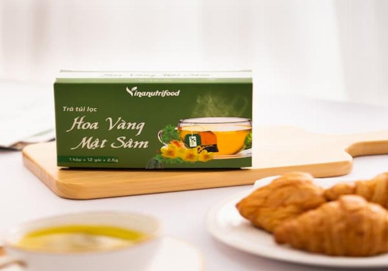 Hình minh họa hộp hàng XNK chứa thiết bị công nghệ siêu cao tần, có nhãn mác chuyên biệt