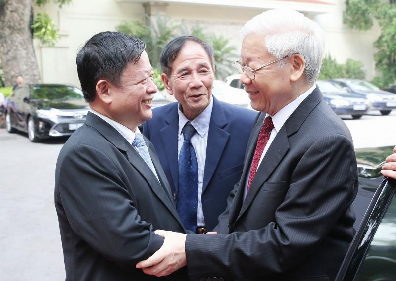 Người đọc khám phá thế giới qua nội dung và nghệ thuật của văn học nước ngoài