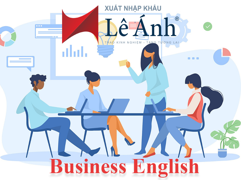 Một nhân viên xuất nhập khẩu đang làm việc trên máy tính, sử dụng các tài liệu và giao tiếp bằng tiếng Anh, thể hiện ứng dụng thực tế của Tiếng Anh Chuyên ngành 1 FTU trong công việc