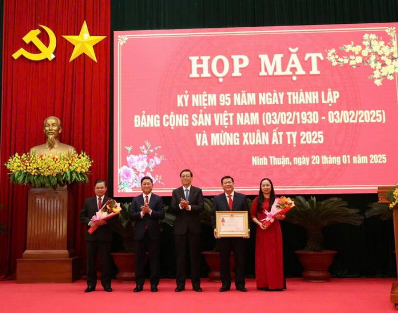 Phát Triển Sự Nghiệp Ất Tỵ 2022