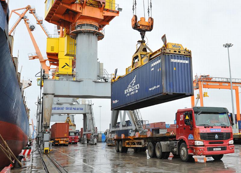 Minh họa trực quan các phương pháp xác định xuất xứ hàng hóa như chuyển đổi mã HS, hàm lượng giá trị gia tăng