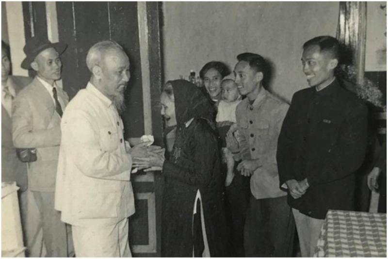 Sức Khỏe Bính Thân 1956