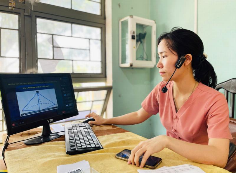 Hình ảnh minh họa tương lai ứng dụng rộng rãi của kỹ năng tin học văn phòng cho học sinh lớp 11