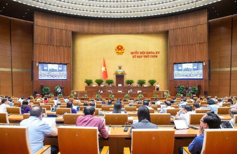 Quá trình xây dựng và thực thi pháp luật có sự tham gia và tương tác với xã hội