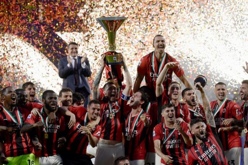 AC Milan Khởi Nguồn